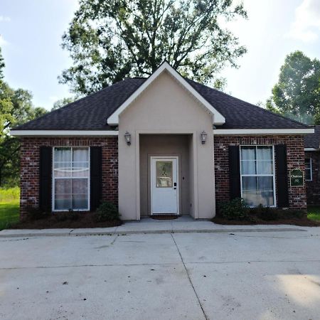Chateau 12 Hammond Exterior photo